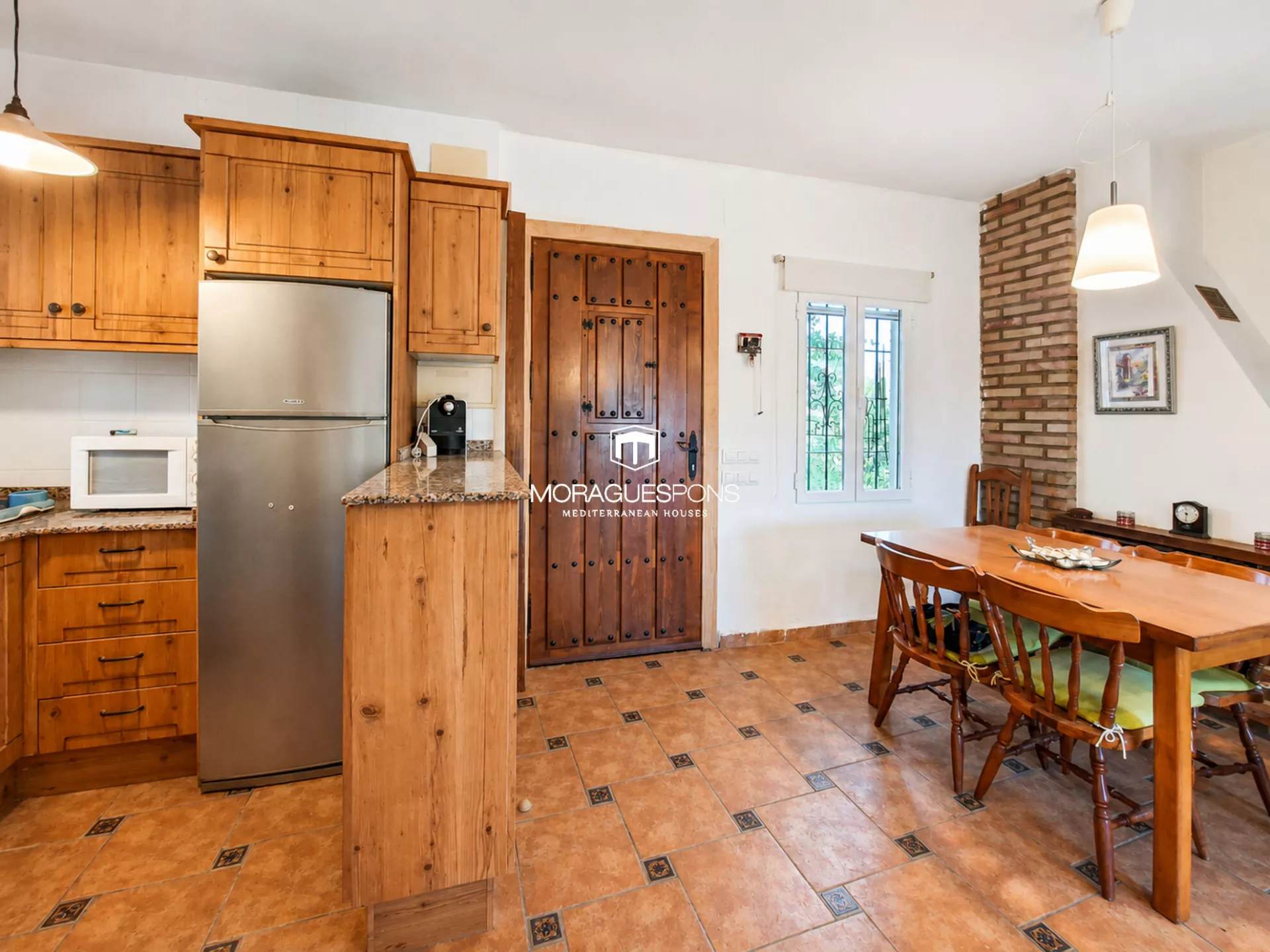 Rental of 2 bungalows from September to June - 4/23
