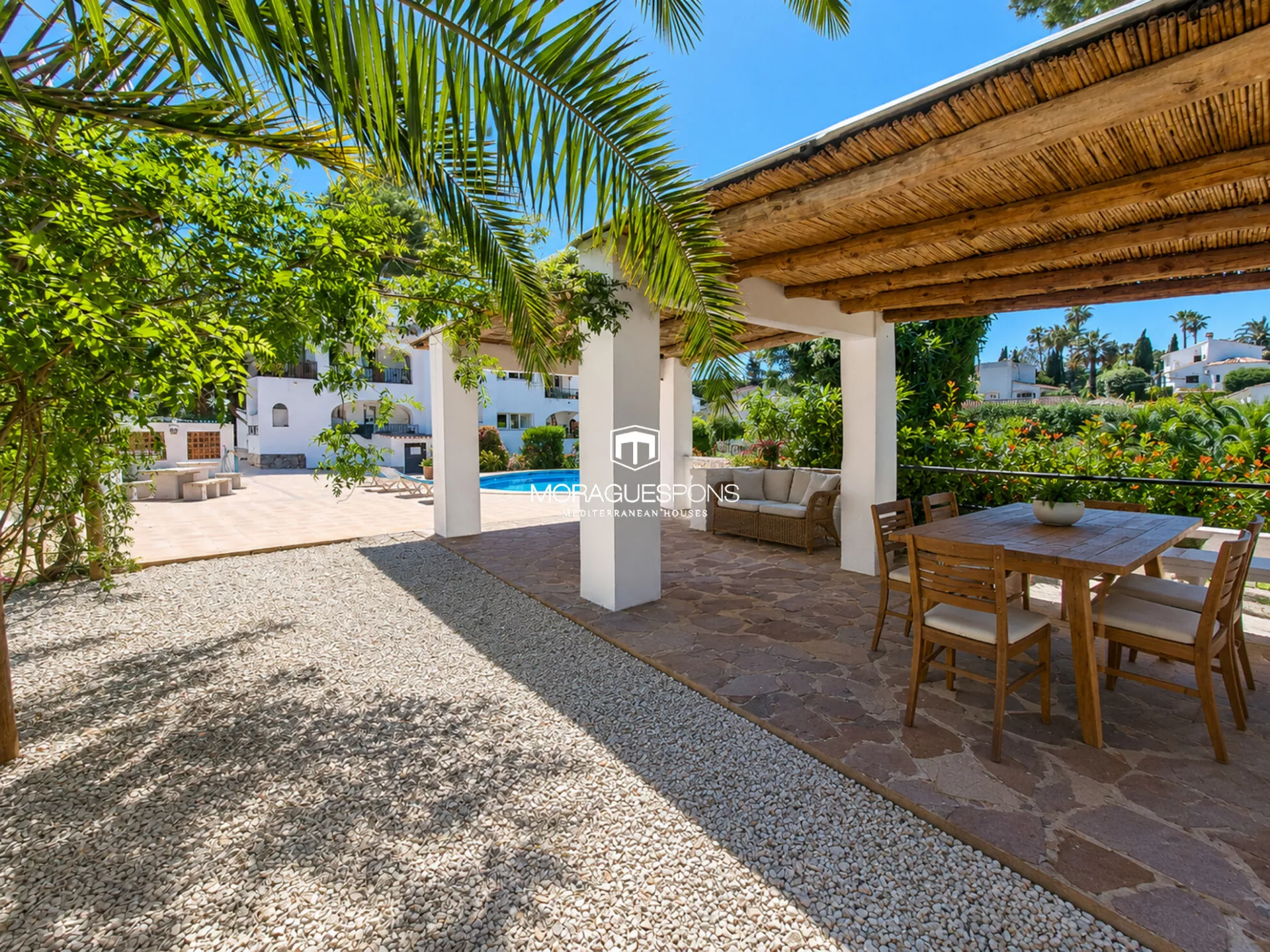 Immobilieninvestition mit 5 Apartments und Pool in Jávea - 4/40