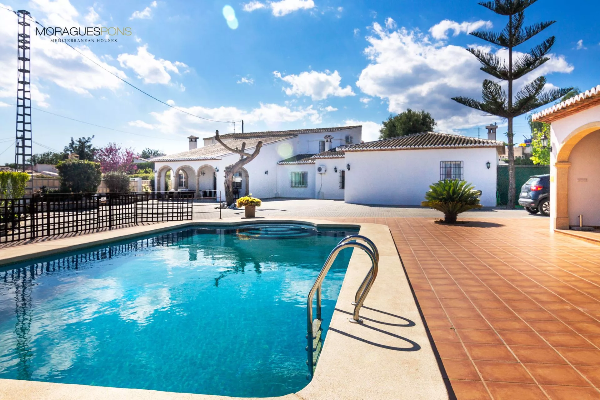 Villa in the town of Jávea - 1/23