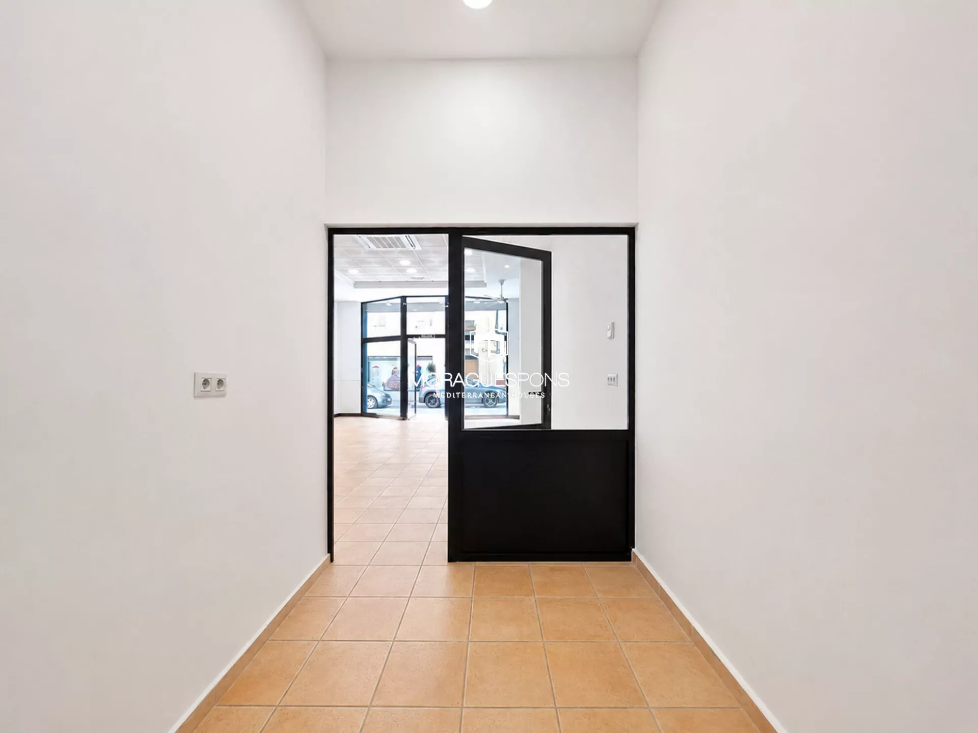 Image 7 of 13