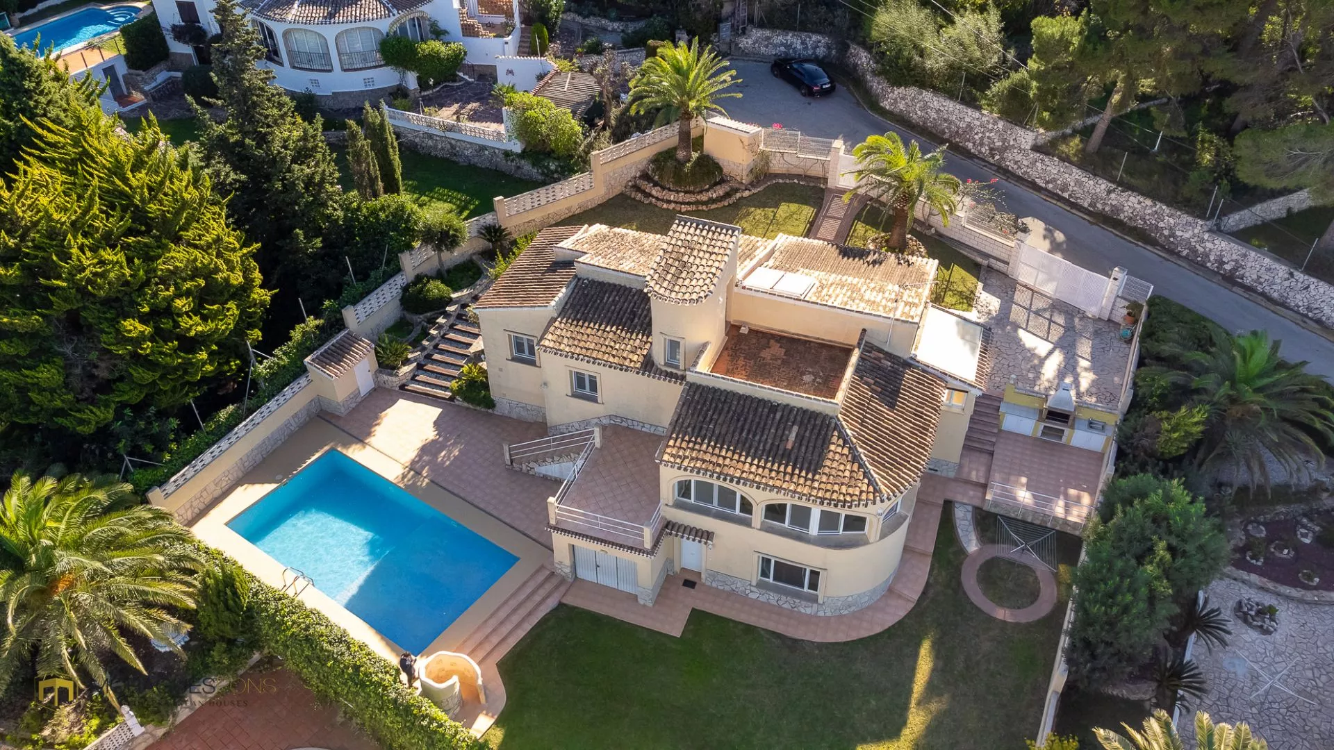 Villa con piscina a la venta en Jávea - 2/27
