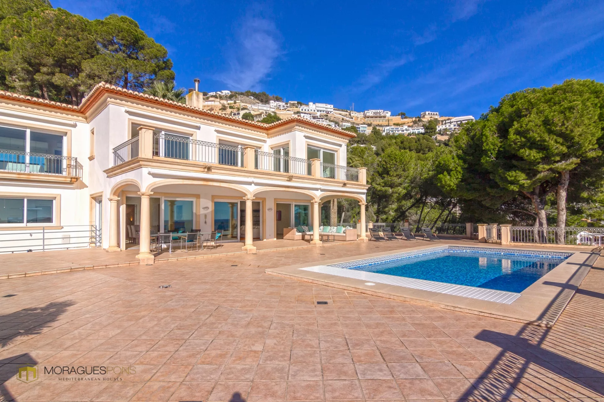 Villa de Lujo en Jávea: exclusividad y vistas al mar - 2/48