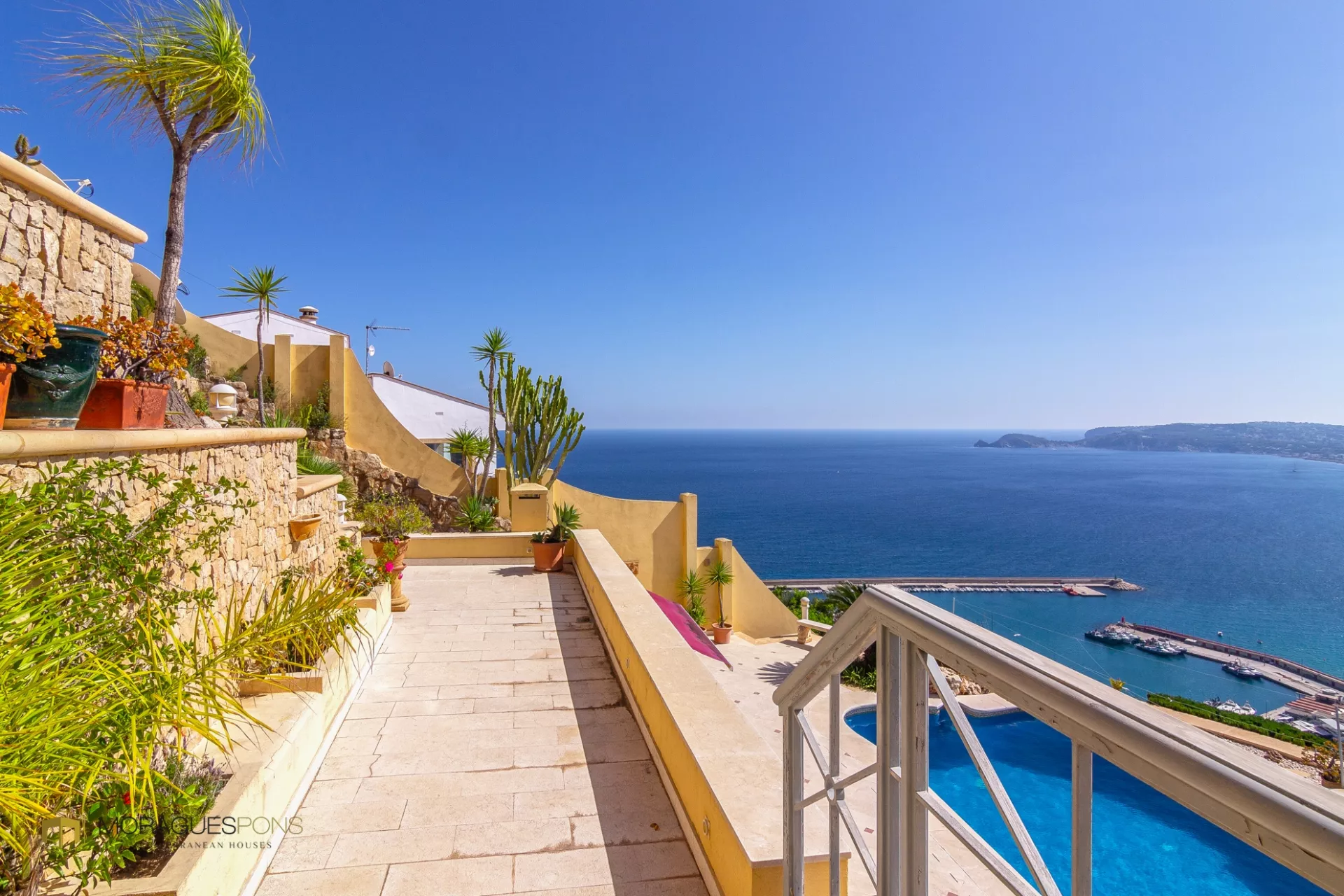 Luxe villa met uitzicht op zee in Jávea - 3/37