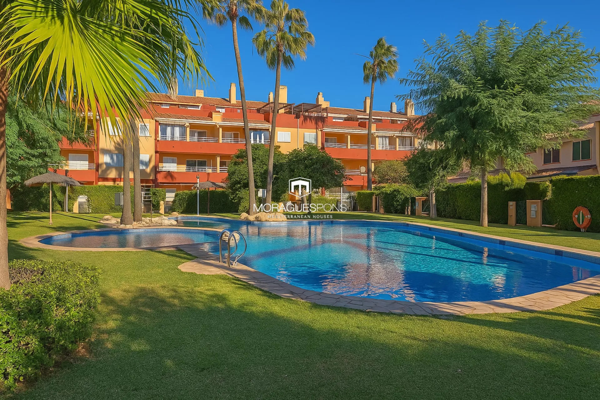 Apartment with Terrace and Open Views close to the port Jávea - 1/21